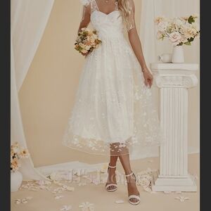 JJs House White Floral Dress